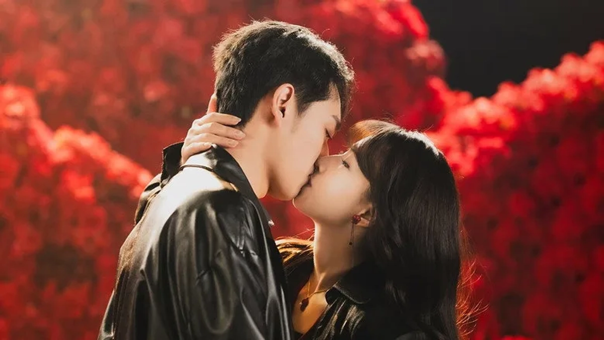 Sự Tái Sinh Của Nàng (Born Again)